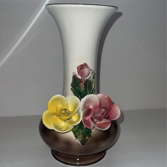 Vtg Capodimonte Rose Vase - Picture 1 of 8
